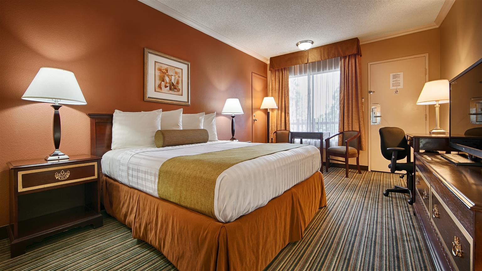 Hotel Western Courtesy - At The Park 3*