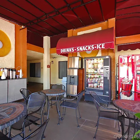 Best Western Courtesy Inn Hotel - Anaheim Resort At The Park 